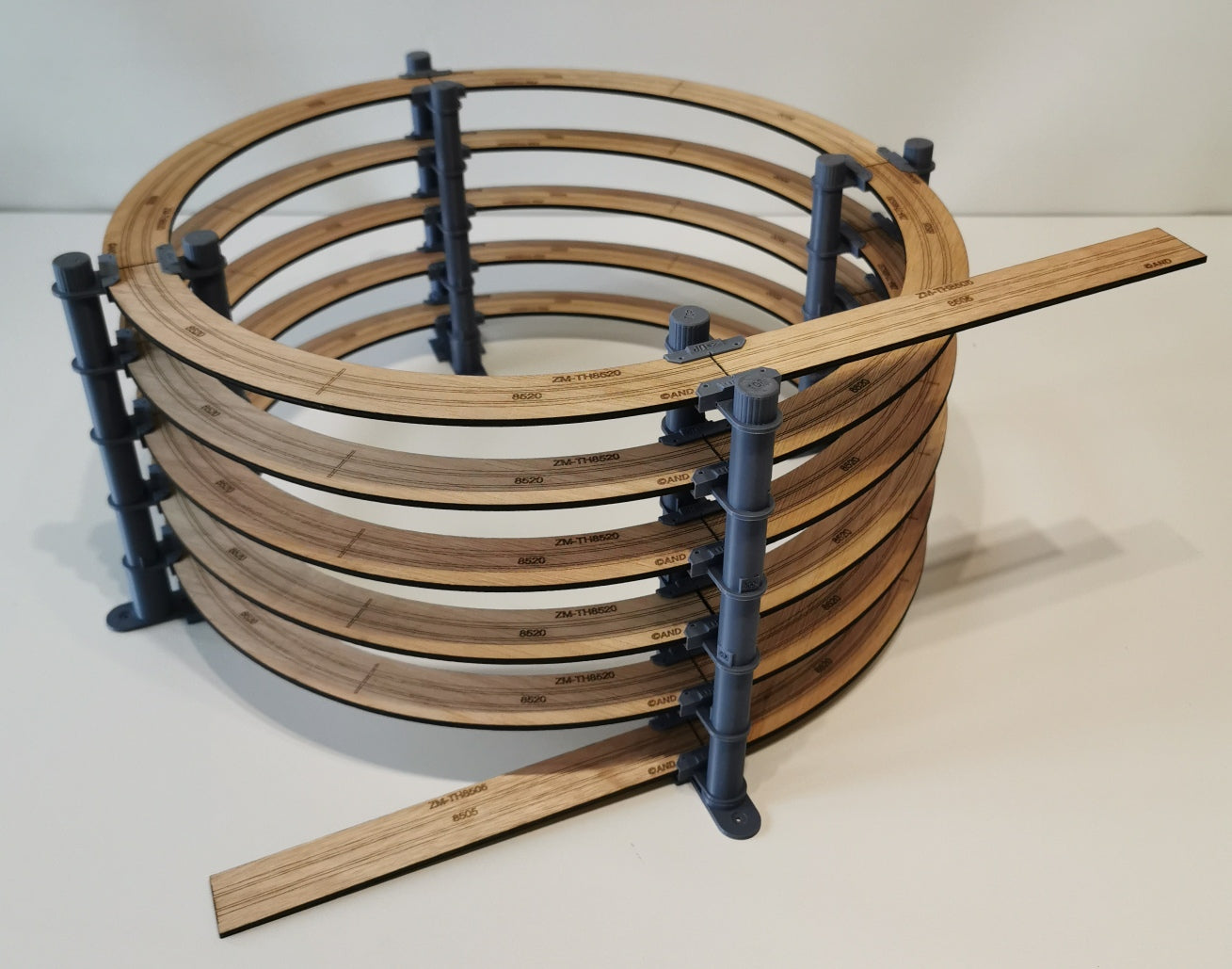 ZMH8520-C « Kurvenhorn »